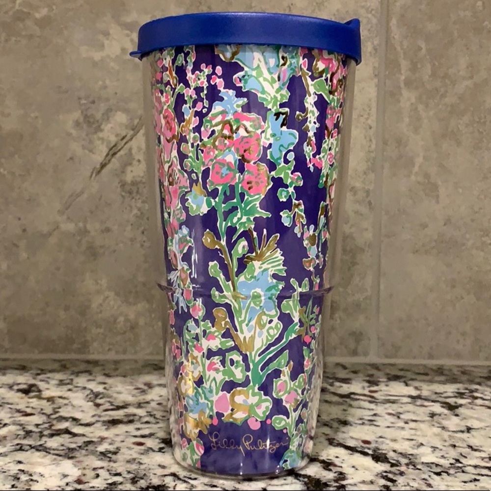 Lily Pulitzer 24 oz insulated “Southern Charm”